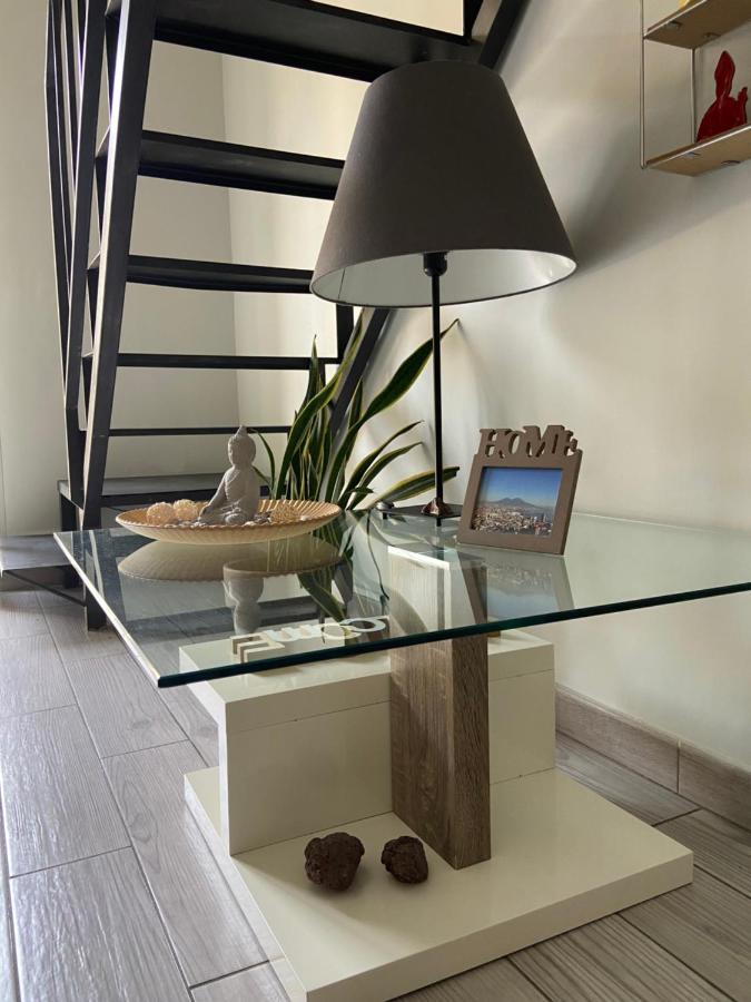 Apartment Welcome Home 2 เนเปิลส์ ภายนอก รูปภาพ