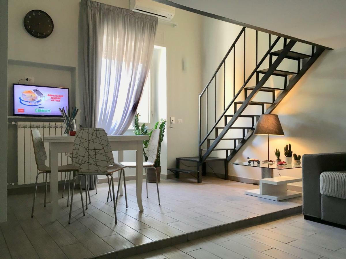 Apartment Welcome Home 2 เนเปิลส์ ภายนอก รูปภาพ